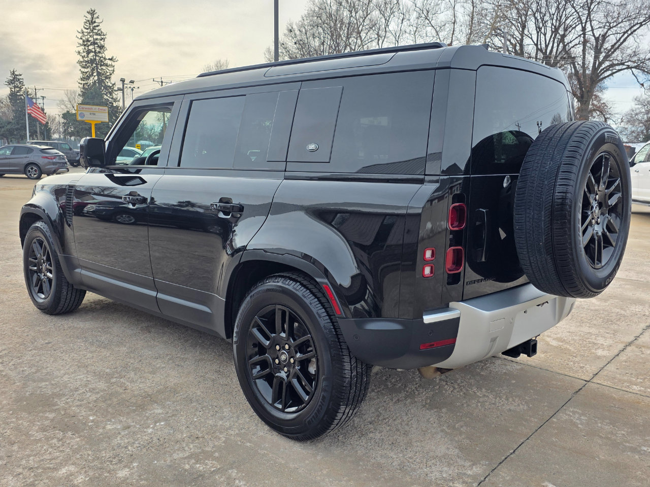 Used 2024 Land Rover Defender 110 S image 15