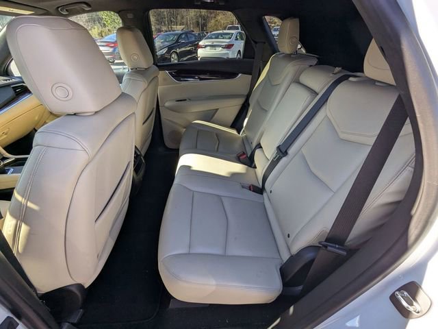 Used 2017 Cadillac XT5 Luxury w/ Driver Awareness Package image 10