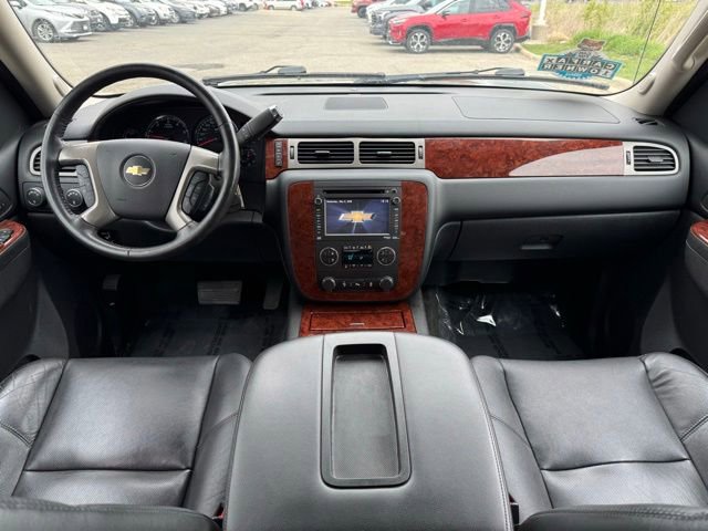 Used 2013 Chevrolet Avalanche LTZ AWD/4WD image 7