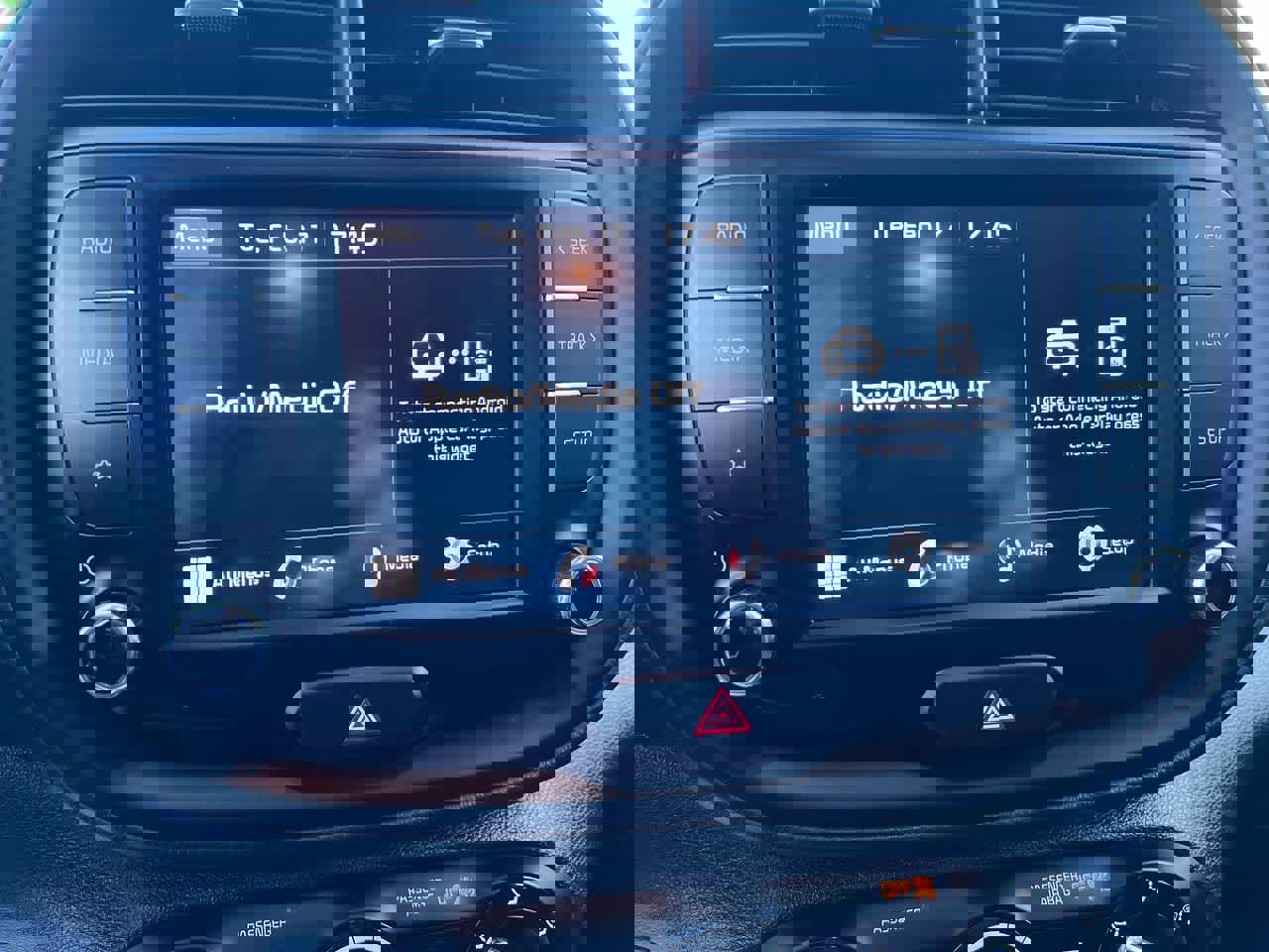 Certified 2023 Kia Soul LX image 16