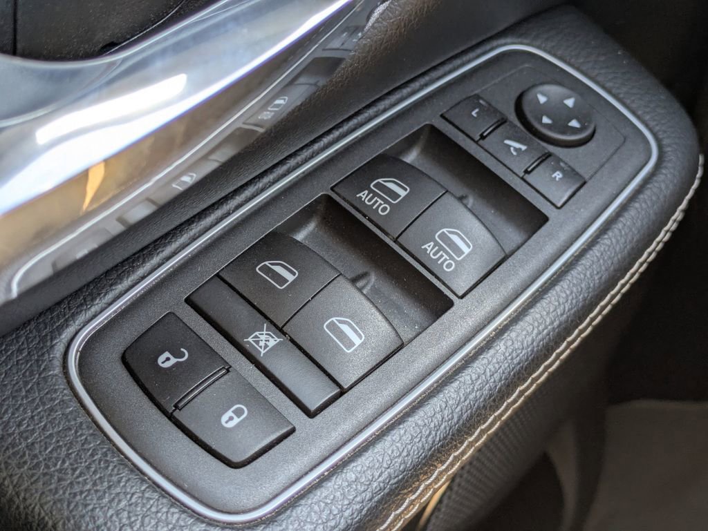 Used 2022 RAM 1500 Laramie image 25