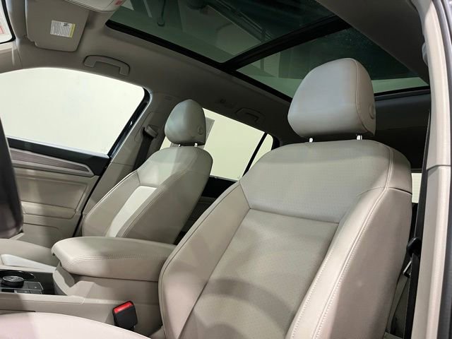 Used 2021 Volkswagen Atlas SEL AWD/4WD image 18
