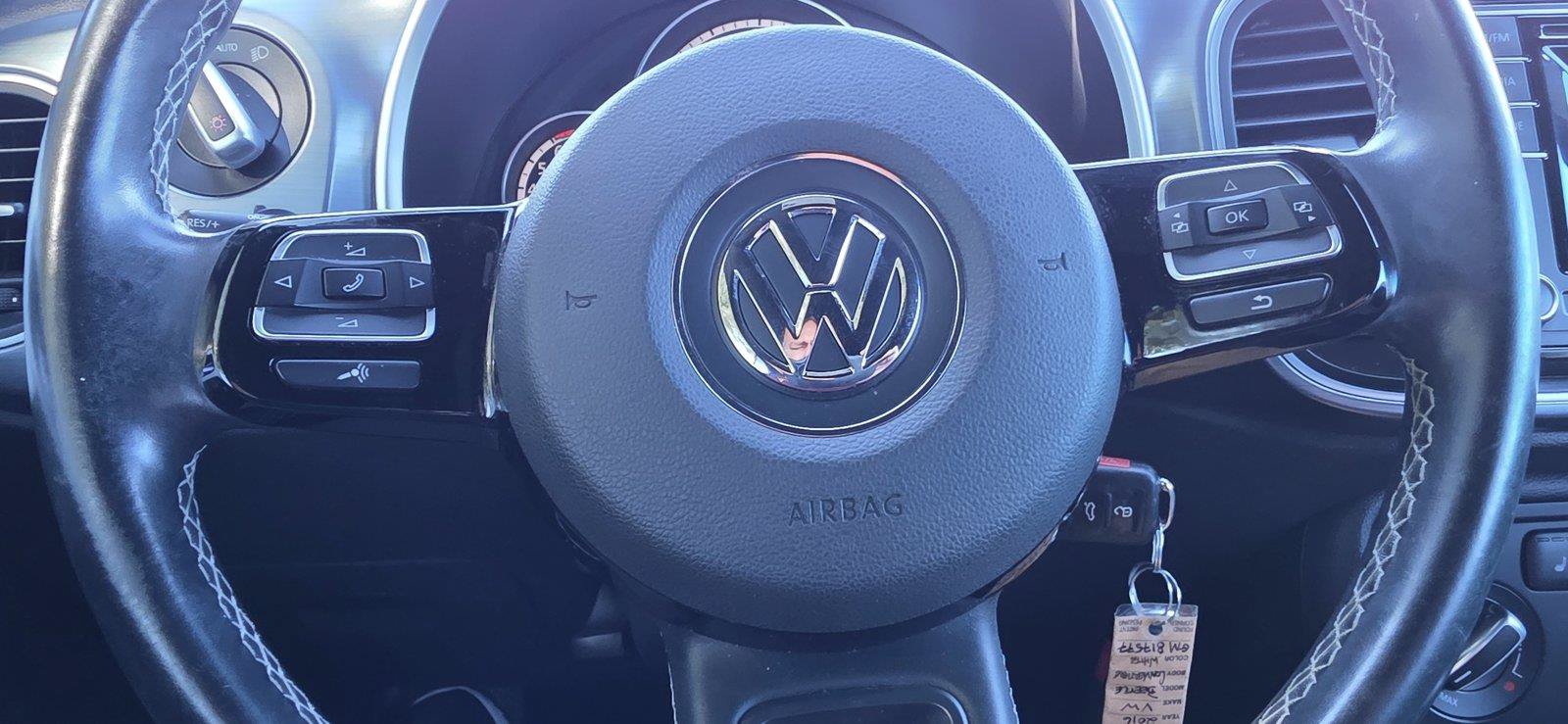 Used 2016 Volkswagen Beetle 1.8T Denim FWD image 15