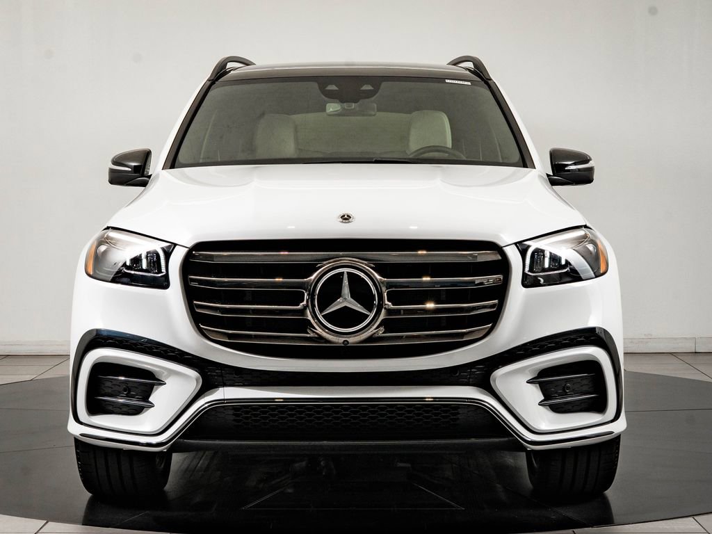 Used 2025 Mercedes-Benz GLS 450 4MATIC image 2