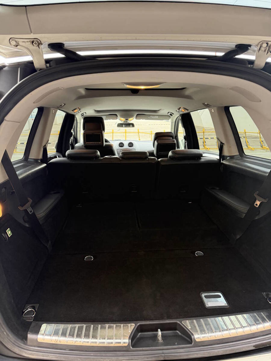 Used 2010 Mercedes-Benz GL 450 4MATIC image 11