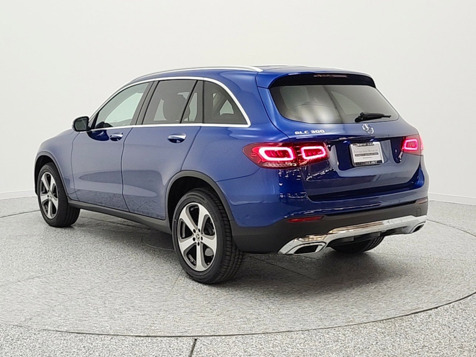 Used 2022 Mercedes-Benz GLC 300 image 7