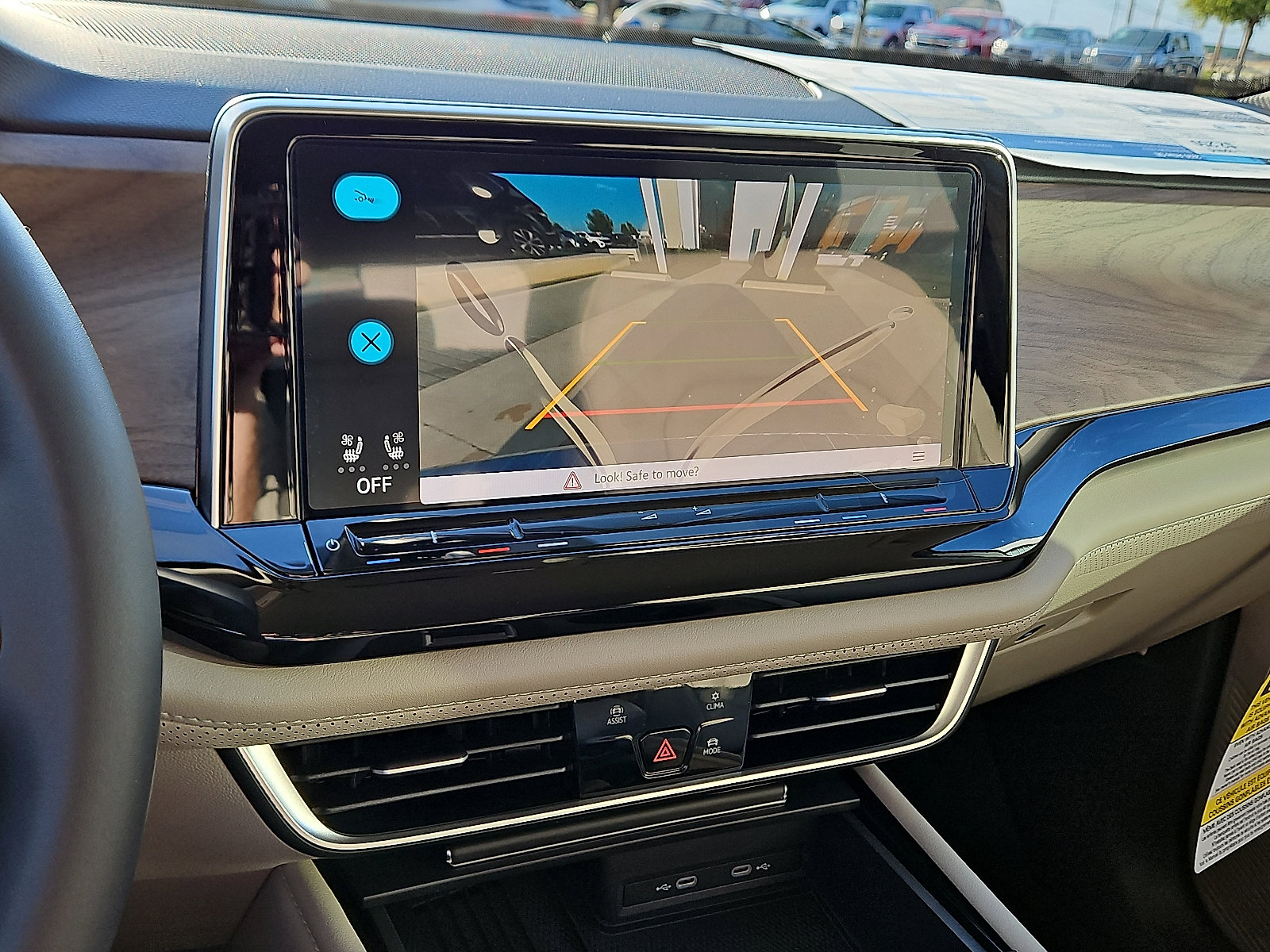 New 2026 Volkswagen Atlas SE image 17