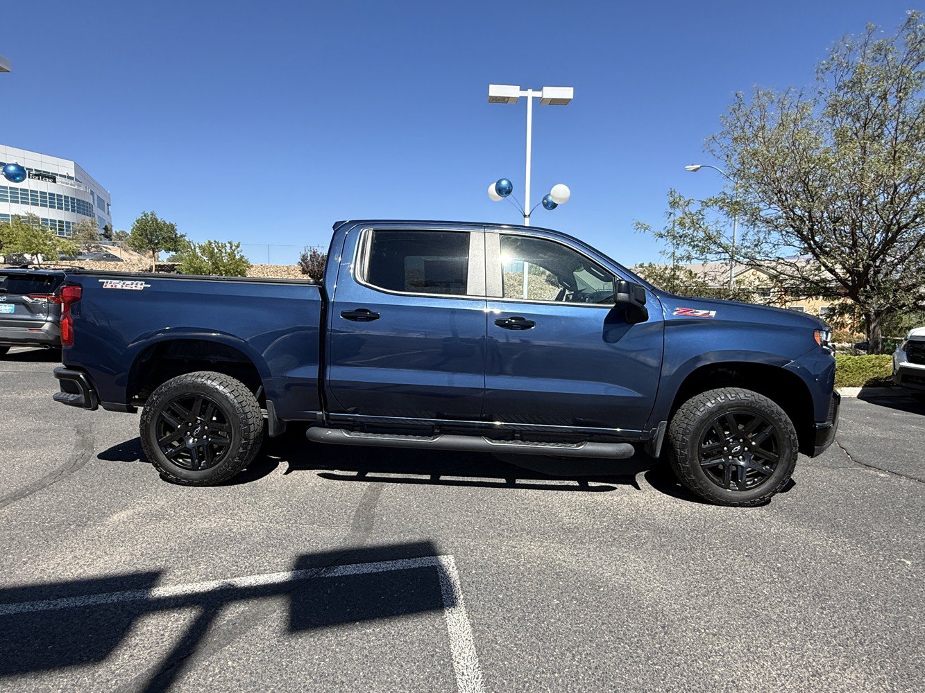 Used 2021 Chevrolet Silverado 1500 LT Trail Boss AWD/4WD image 4