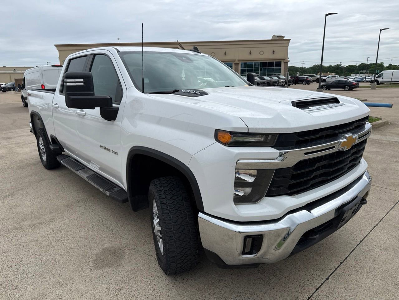 Used 2024 Chevrolet Silverado 2500 LT w/ Convenience Package AWD/4WD image 18