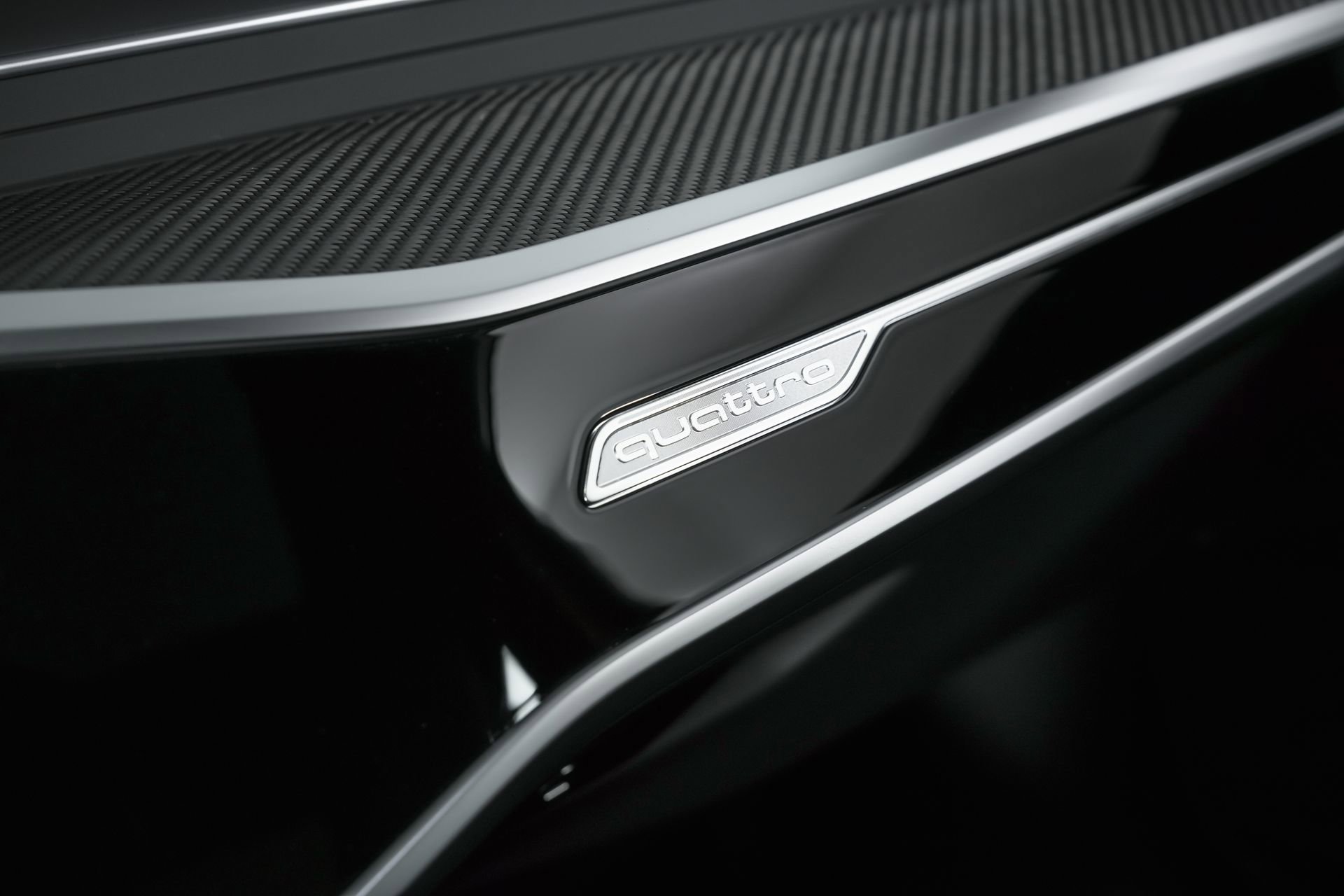 Used 2024 Audi RS 6 performance w/ Matte Carbon Package image 74