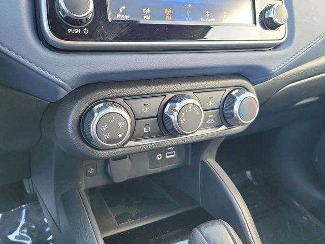 Used 2024 Nissan Versa SV FWD image 22