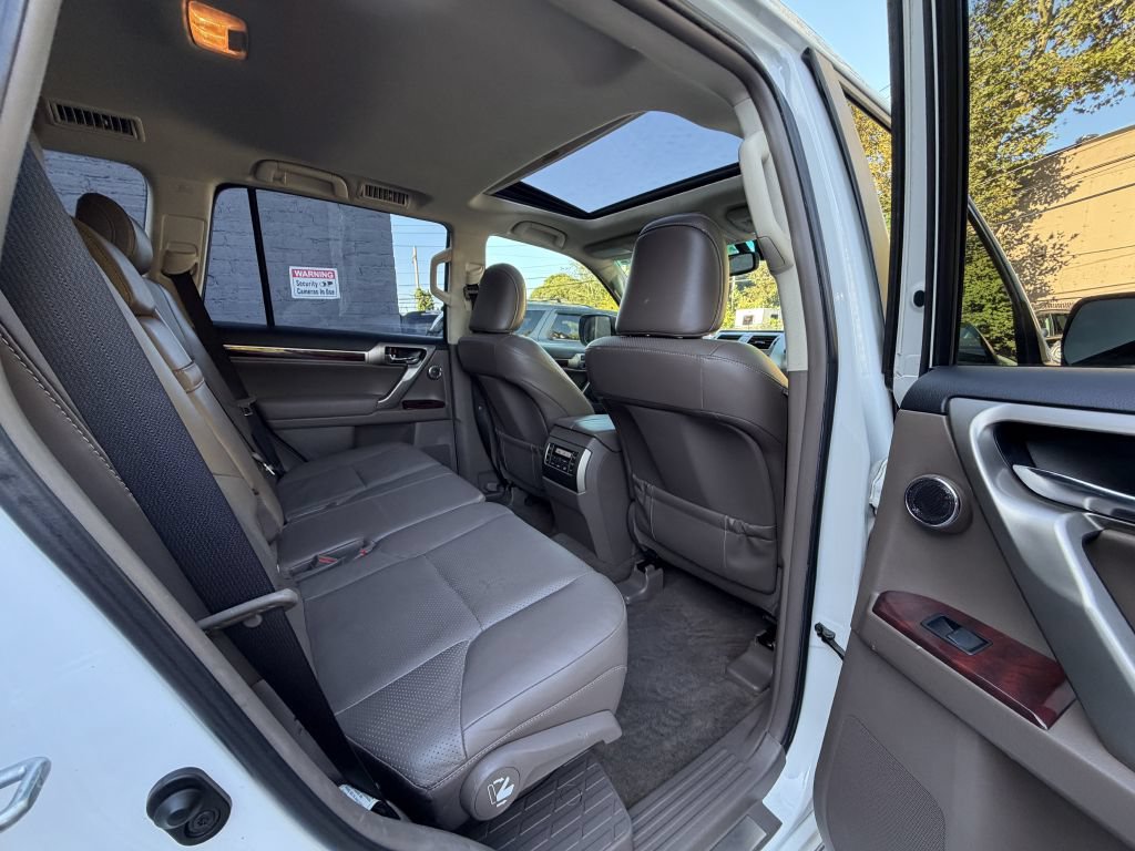 Used 2012 Lexus GX 460 Premium AWD/4WD image 19