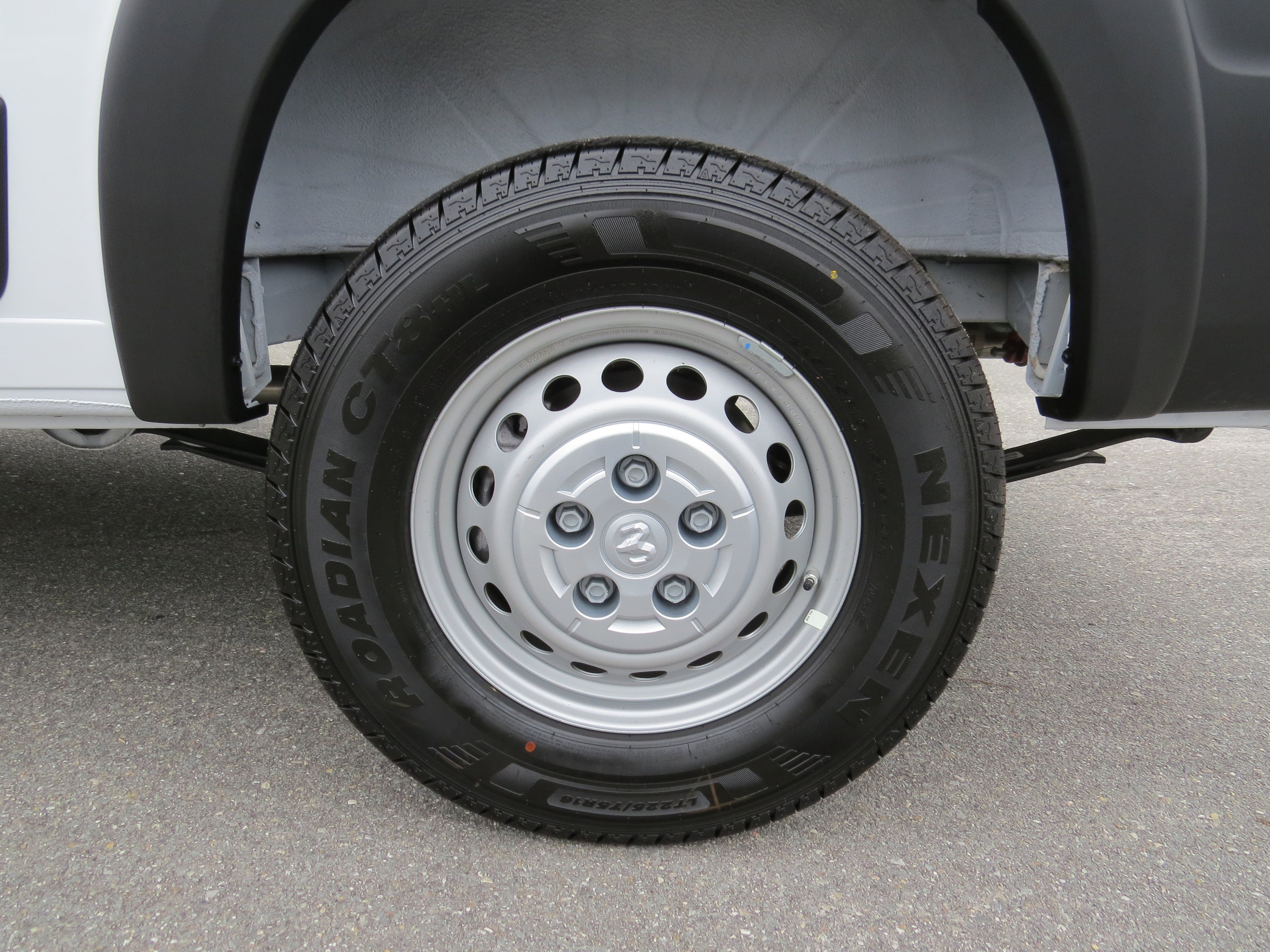 New 2026 RAM ProMaster 1500 w/ Convenience Group image 12