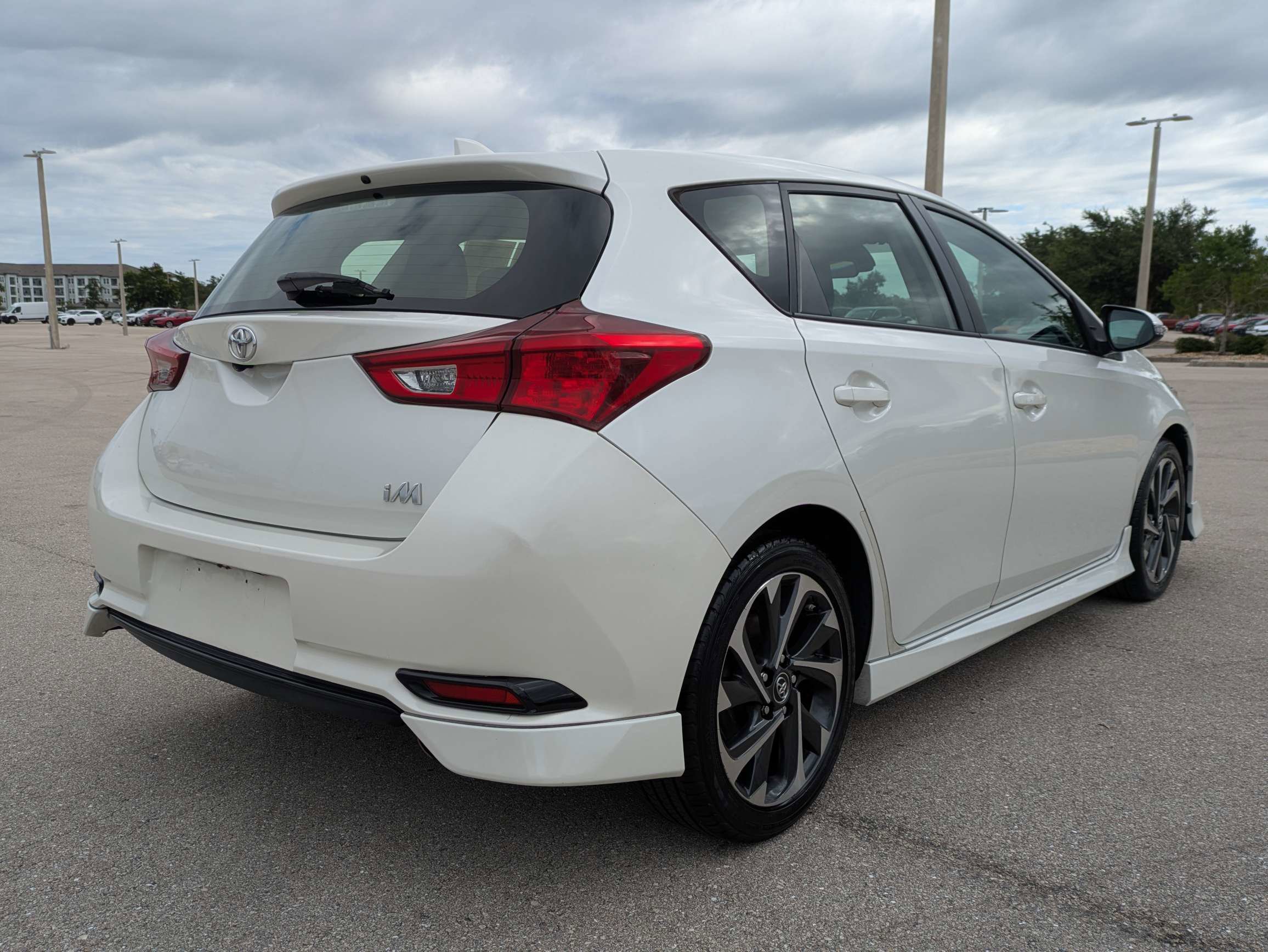 Used 2017 Toyota Corolla iM w/ All-Weather Mat Package FWD image 5