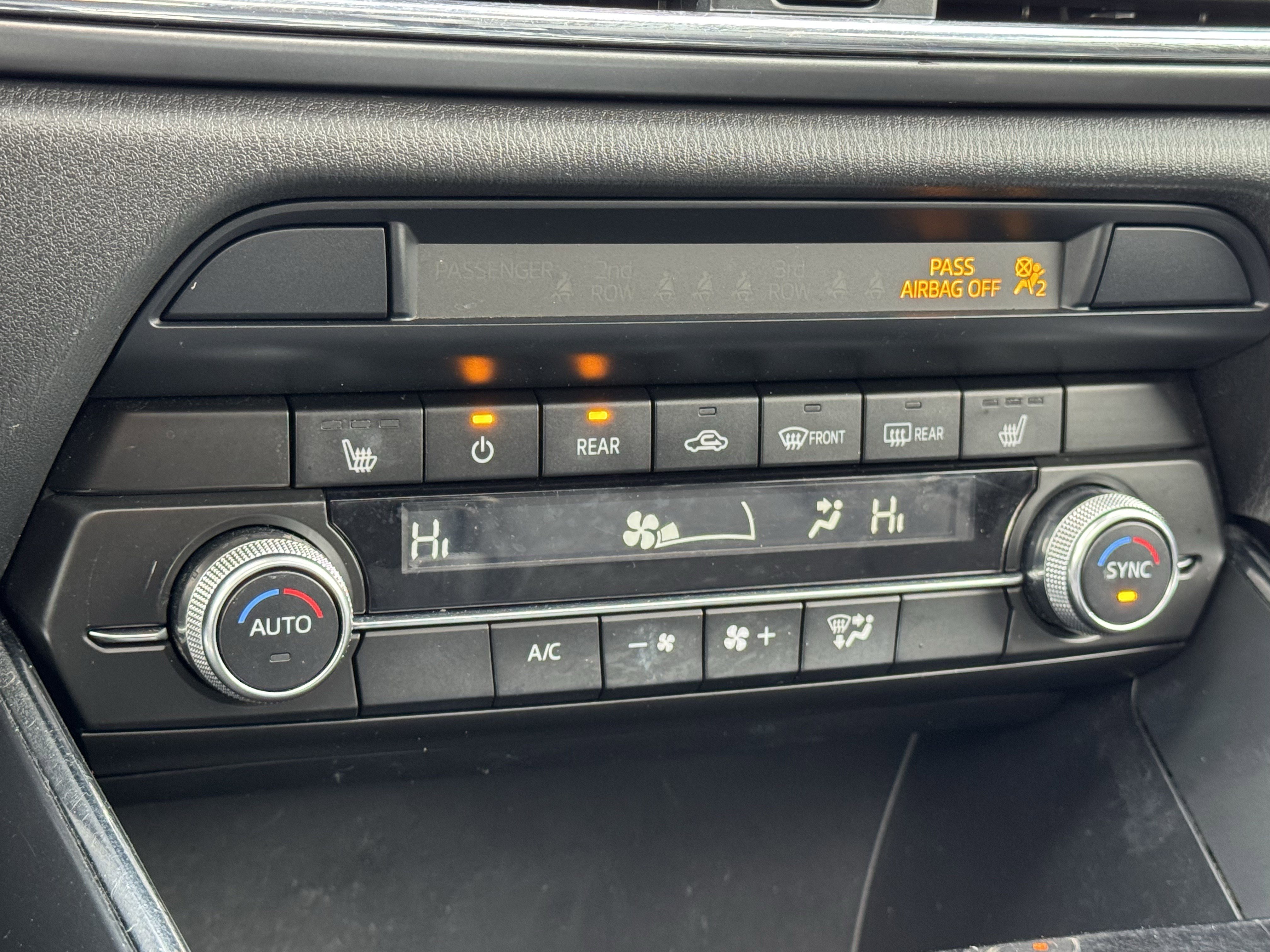 Used 2019 MAZDA CX-9 Touring w/ Touring Premium Package image 12