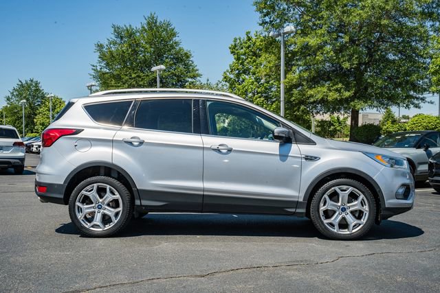 Used 2019 Ford Escape Titanium AWD/4WD image 4