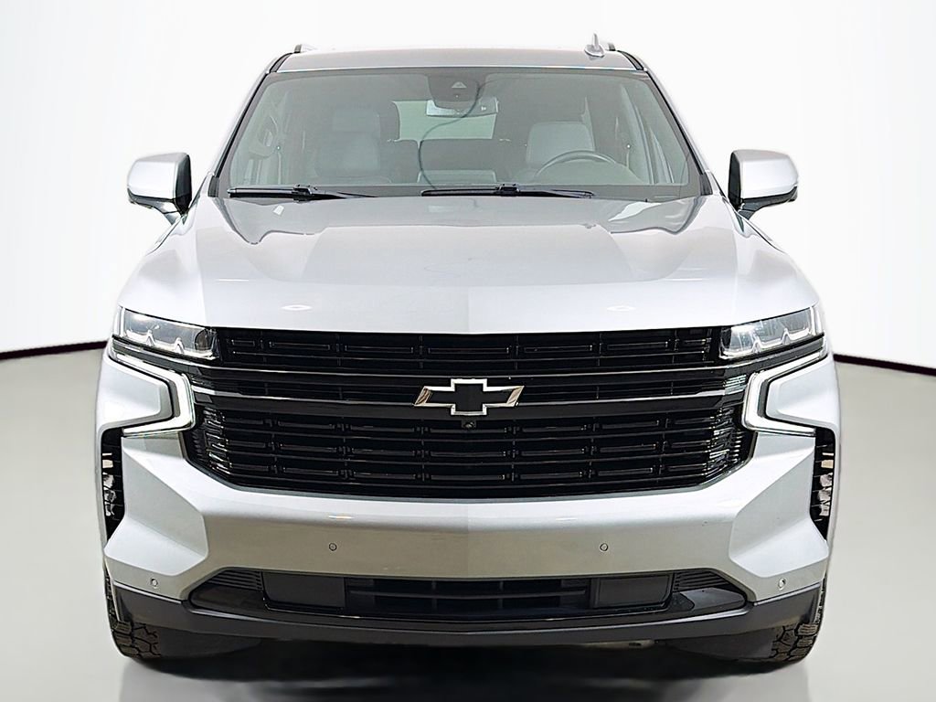 Used 2024 Chevrolet Suburban RST w/ Luxury Package image 15