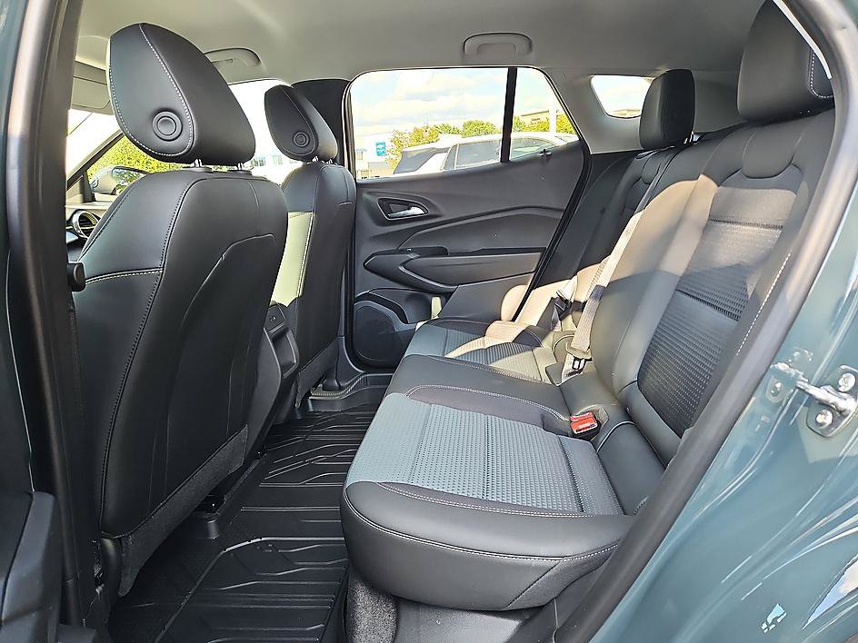 New 2026 Chevrolet Trax LT FWD image 10