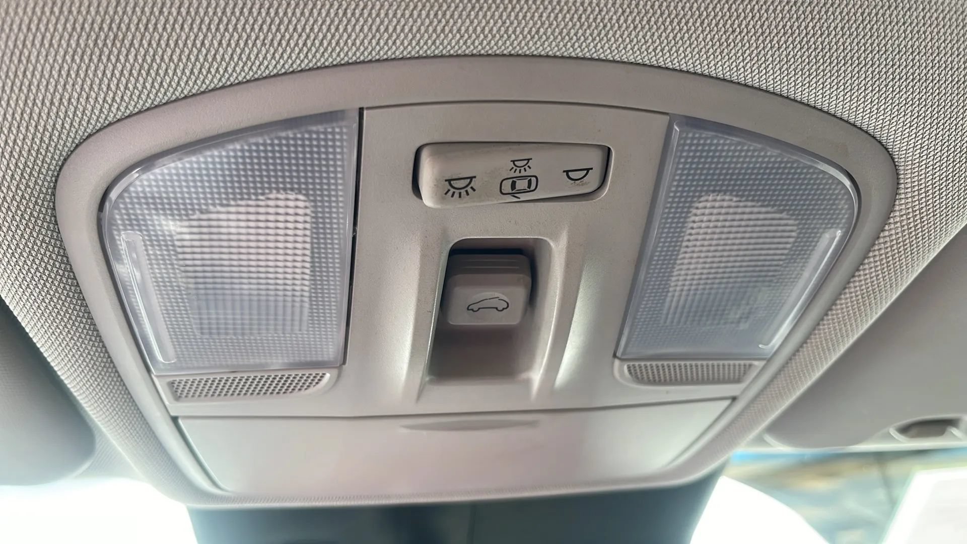 Used 2022 Hyundai Kona SEL w/ Convenience Package FWD image 15