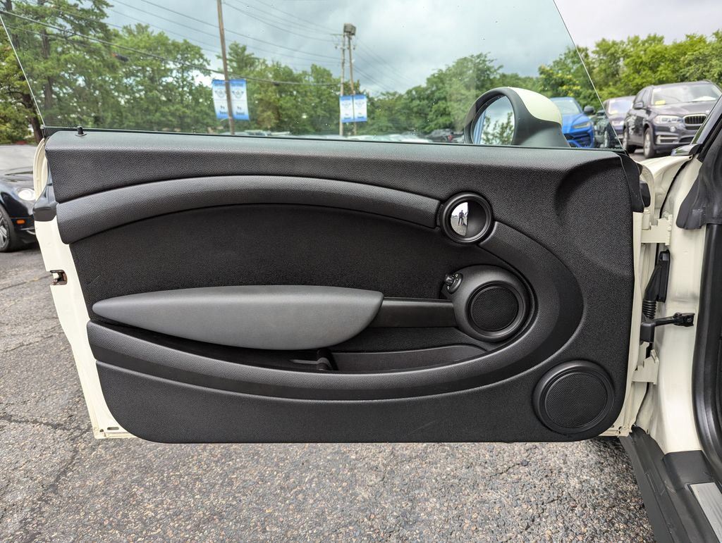 Used 2011 MINI Cooper Convertible FWD image 11