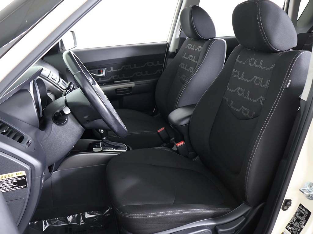 Used 2013 Kia Soul + FWD image 23