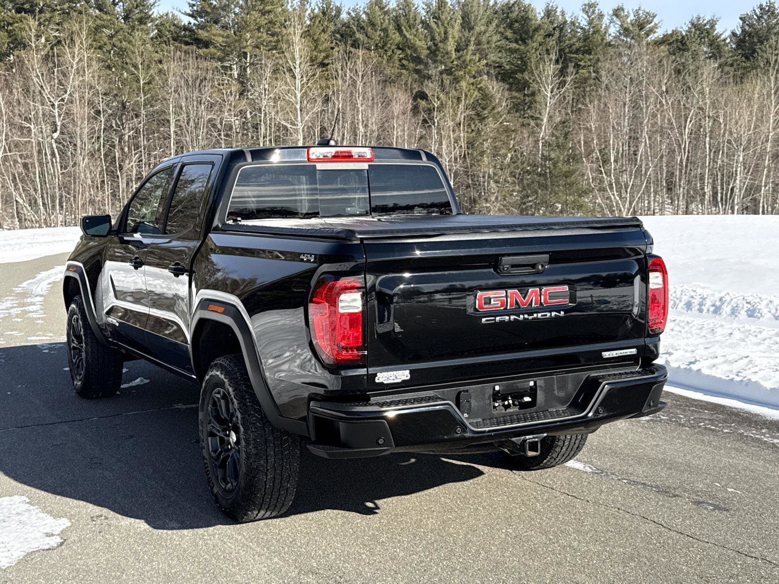 Used 2023 GMC Canyon Elevation w/ Elevation Premium Package image 8