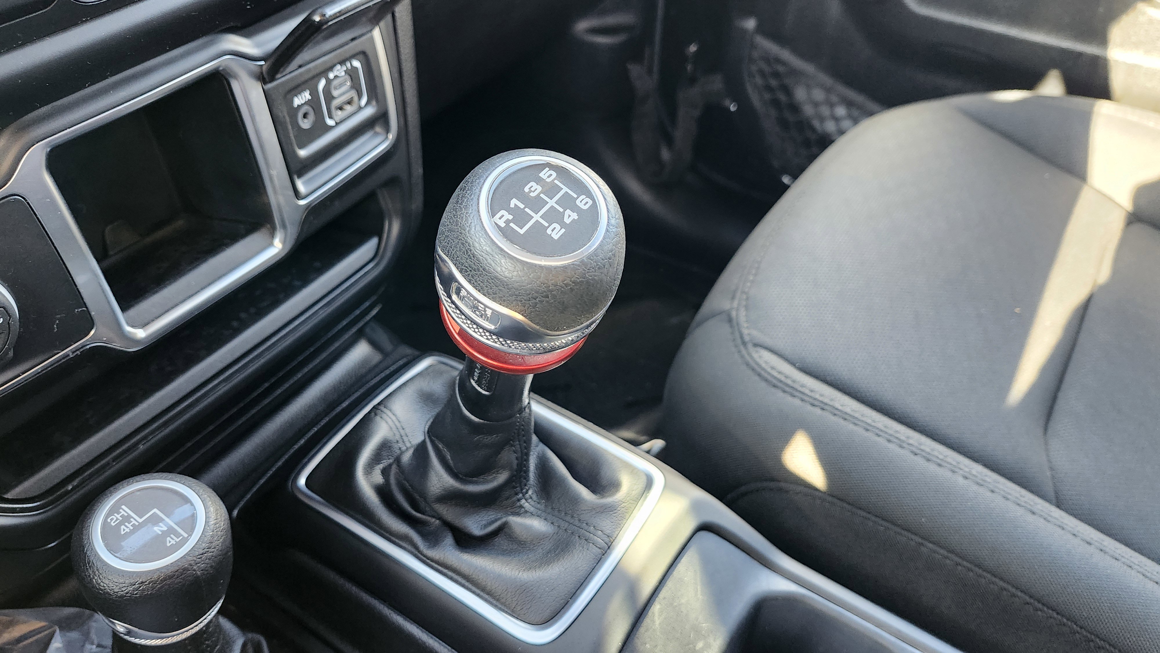 Used 2020 Jeep Wrangler Unlimited Sport image 9