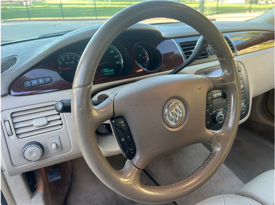 Used 2006 Buick Lucerne CXL w/ Luxury Package FWD image 16