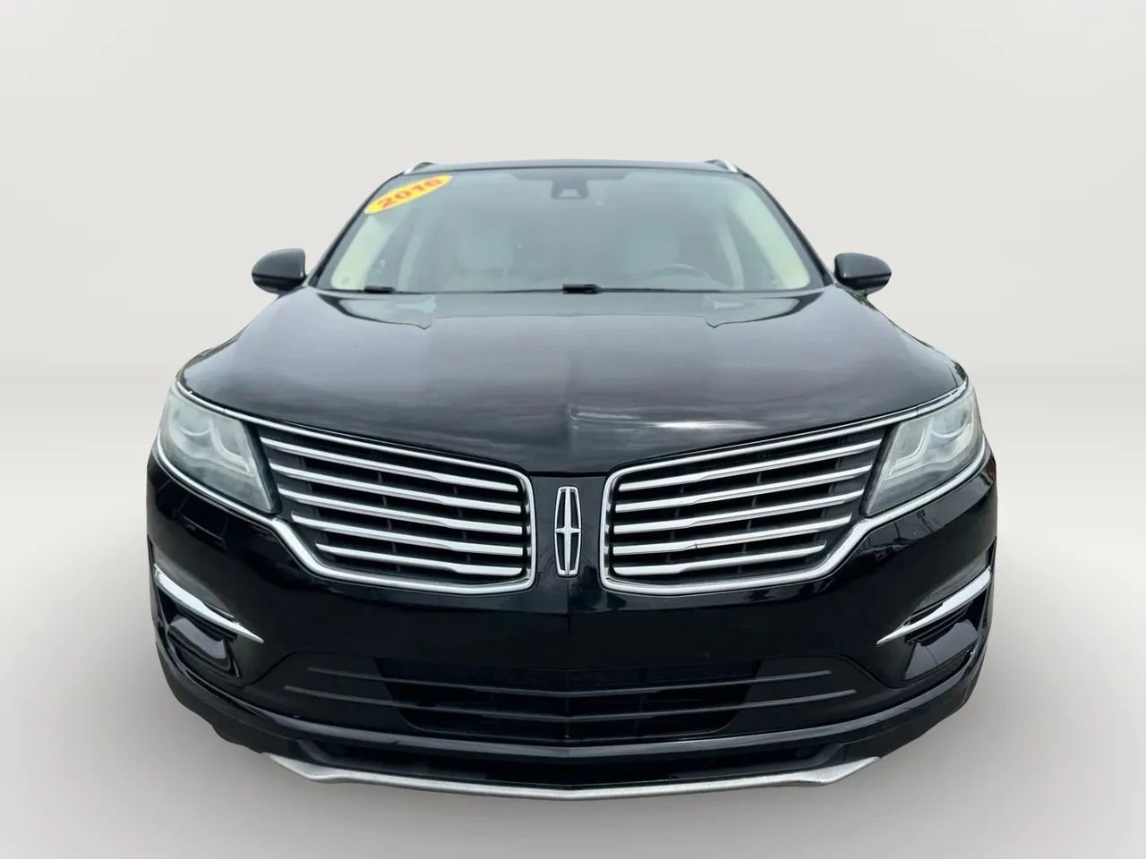 Used 2016 Lincoln MKC Select w/ Lincoln MKC Climate Package image 2