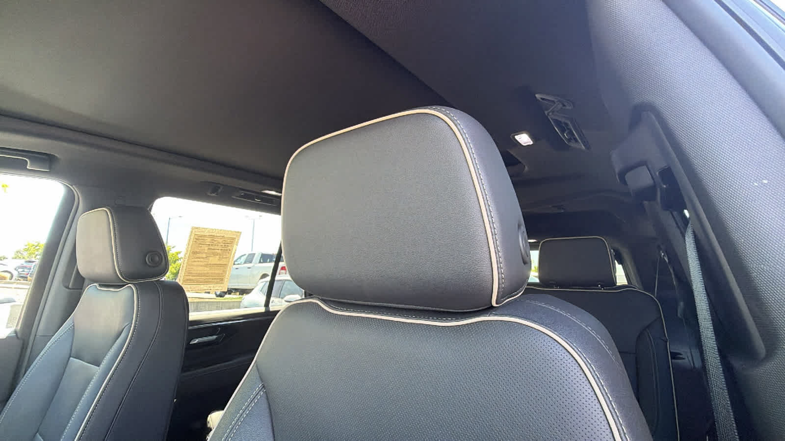 Certified 2026 Chevrolet Tahoe Premier AWD/4WD image 11
