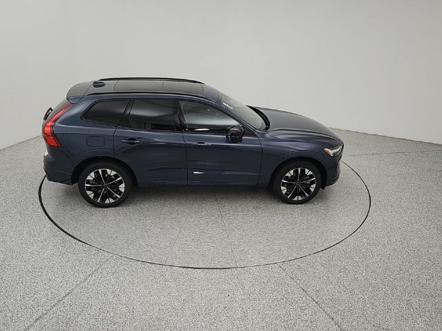 New 2027 Volvo XC60 T8 Plus AWD/4WD image 16