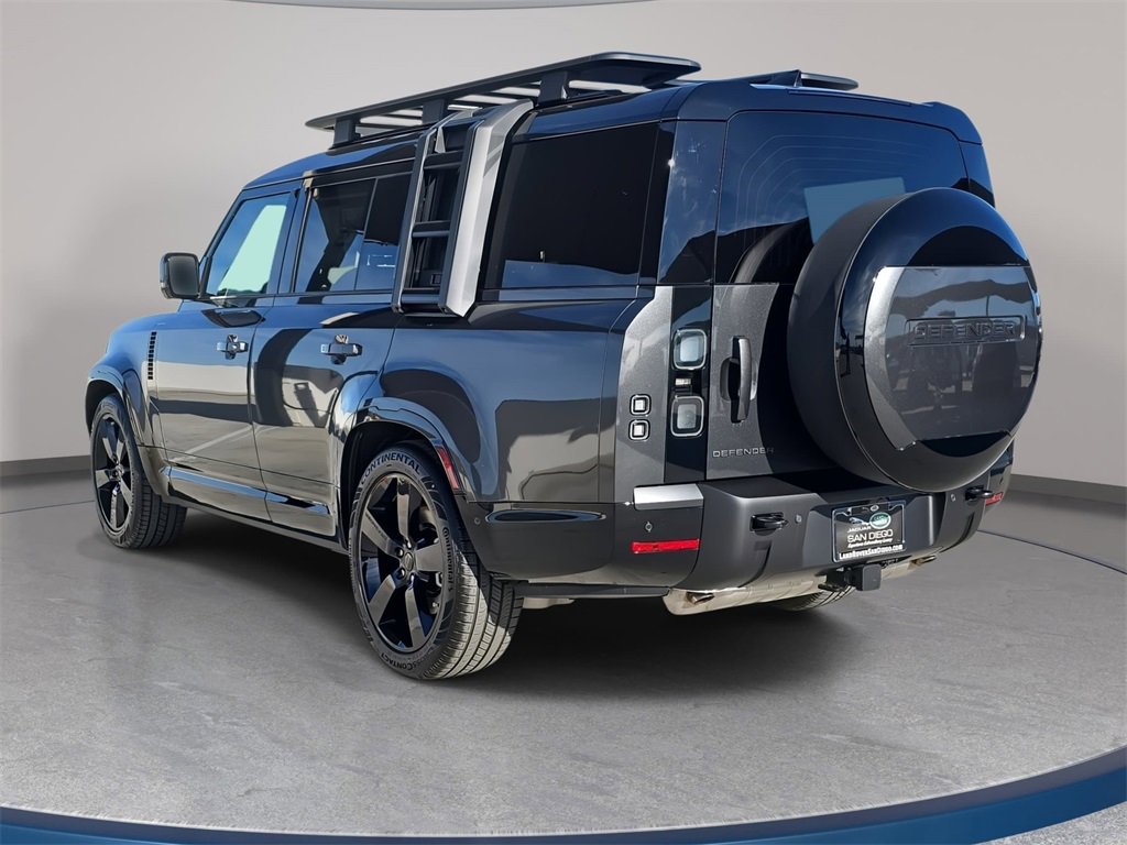 New 2026 Land Rover Defender 130 X-Dynamic SE image 7