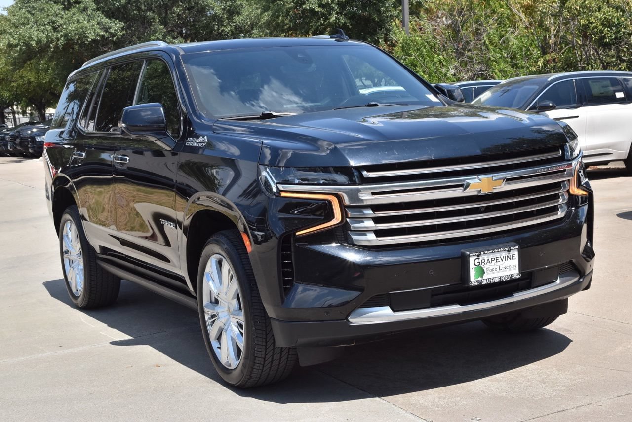 Used 2021 Chevrolet Tahoe High Country w/ Premium Package AWD/4WD image 4