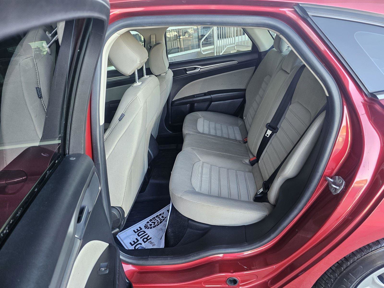 Used 2020 Ford Fusion S image 17