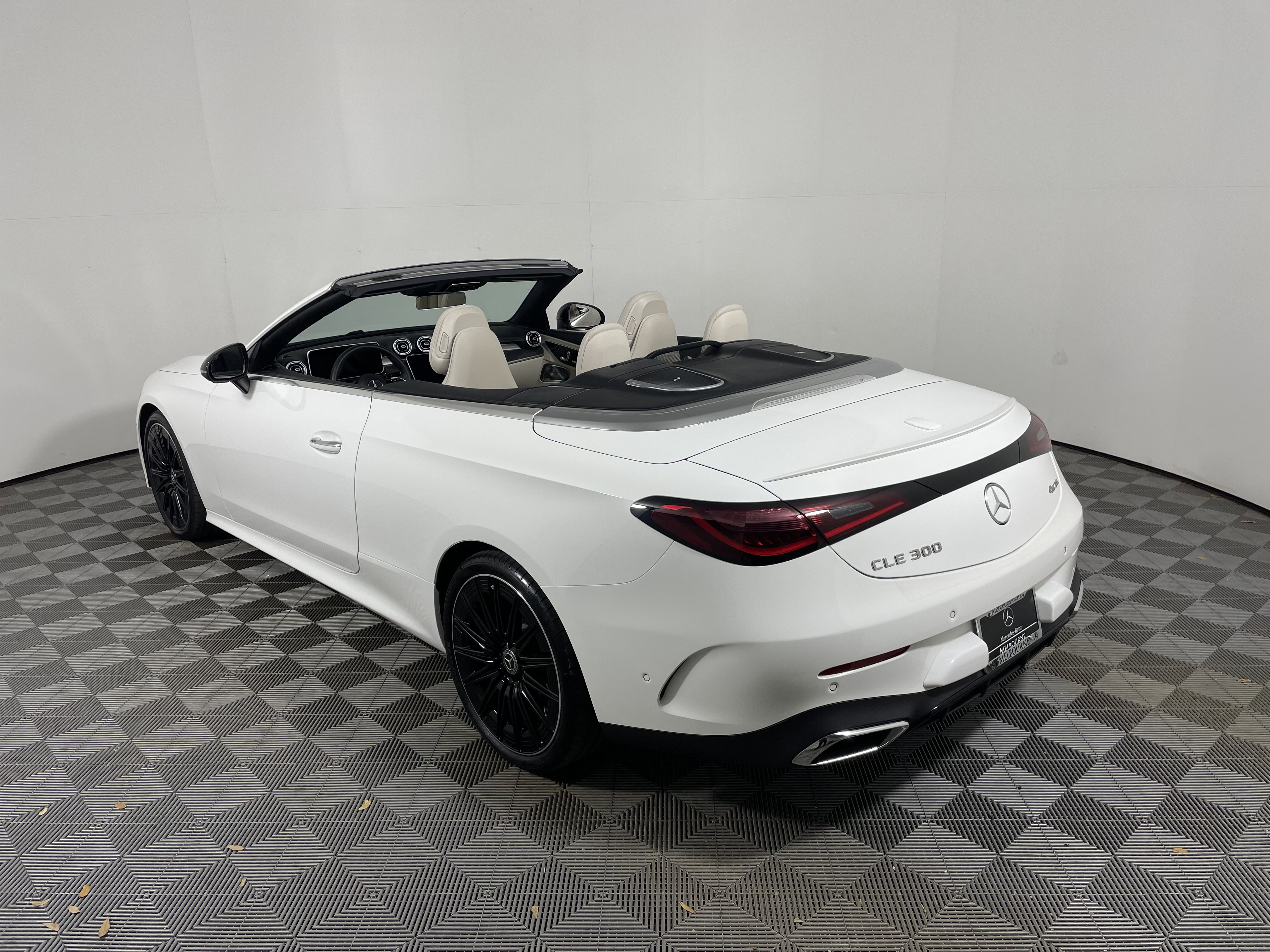 Certified 2026 Mercedes-Benz CLE 300 4MATIC Cabriolet image 3