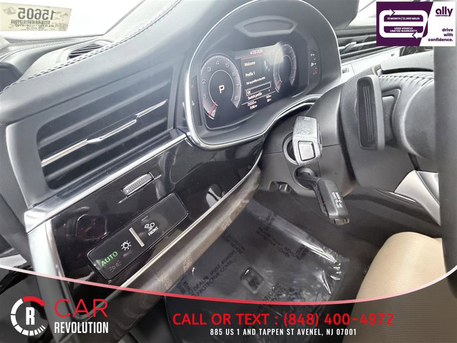 Used 2020 Audi Q8 Prestige w/ Prestige Package AWD/4WD image 16
