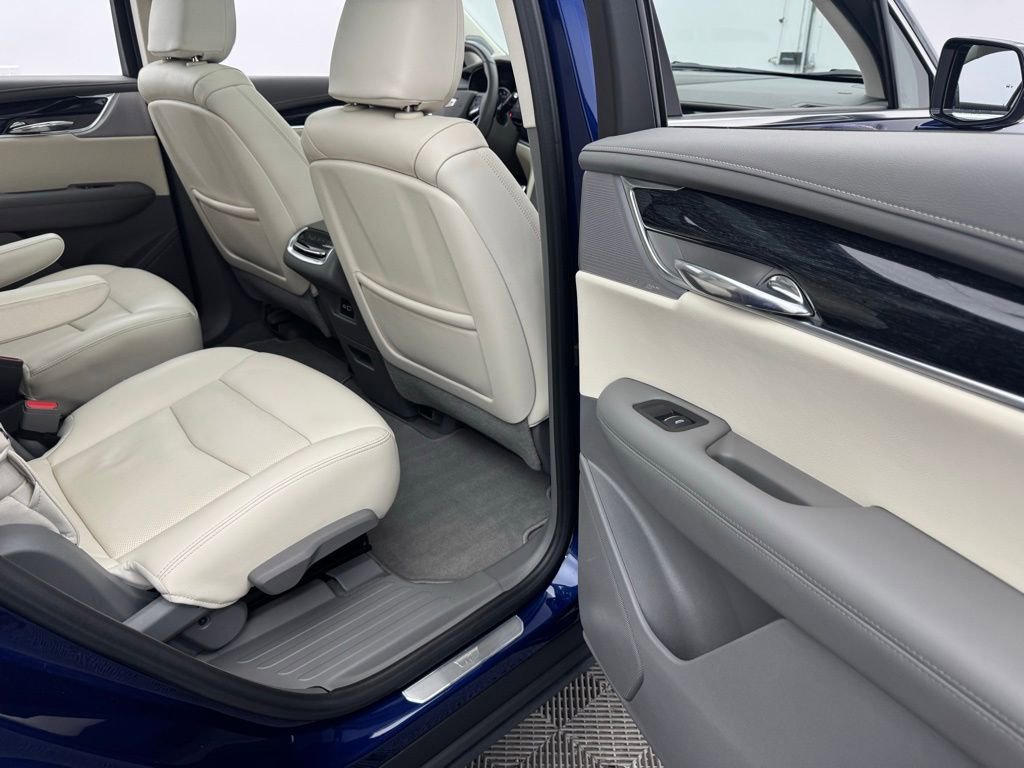 Used 2024 Cadillac XT6 Premium Luxury w/ LPO, Floor Liner Package image 41