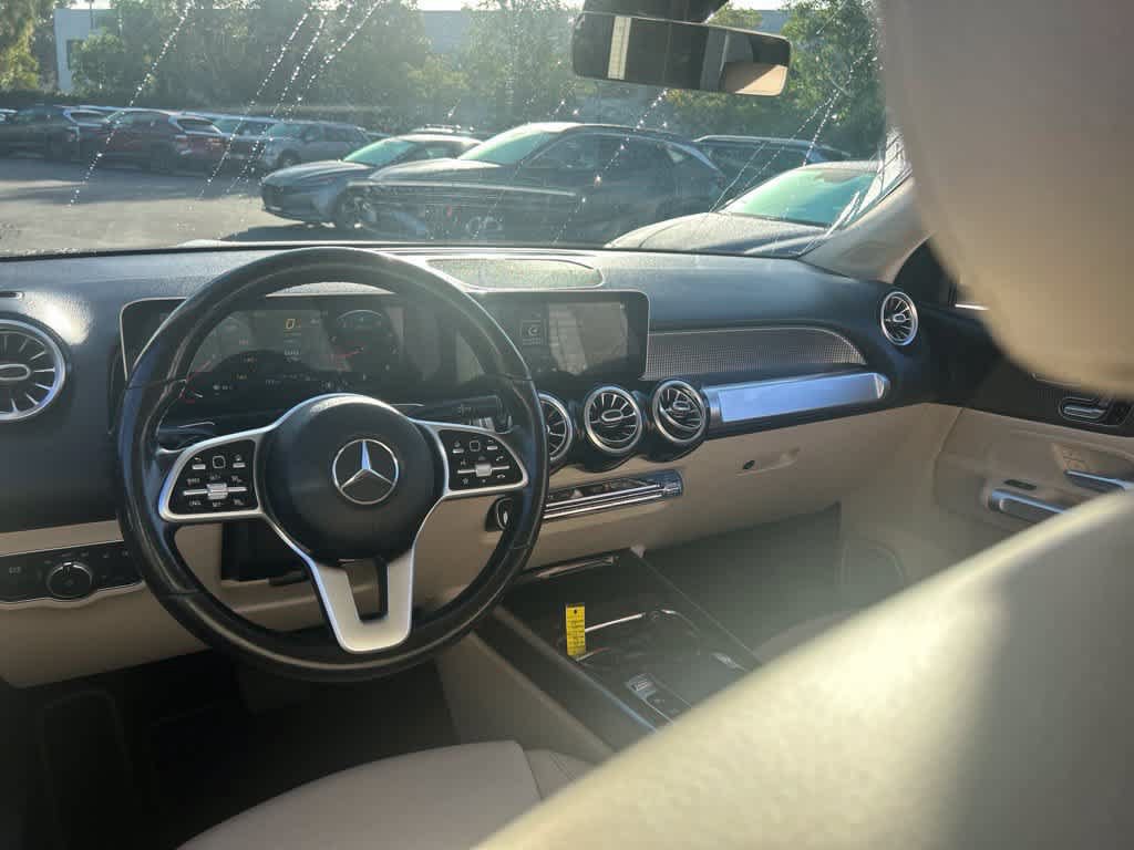 Used 2021 Mercedes-Benz GLB 250 image 8