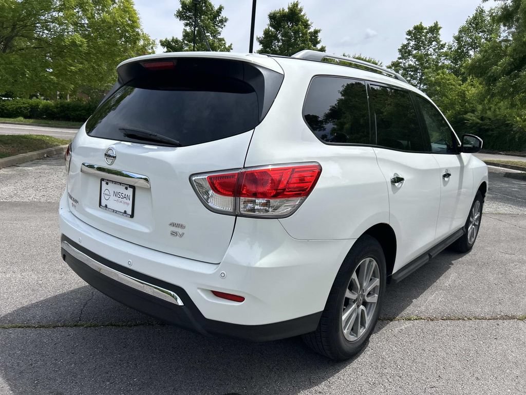 Used 2014 Nissan Pathfinder SV AWD/4WD image 7