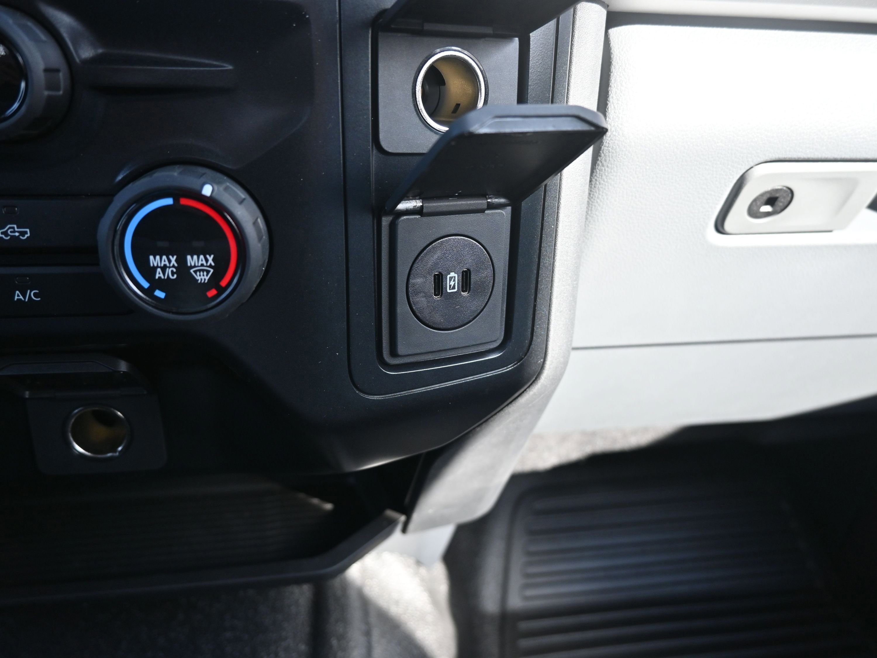 New 2024 Ford F600 4x4 Regular Cab Super Duty w/ XL Chrome Package image 31