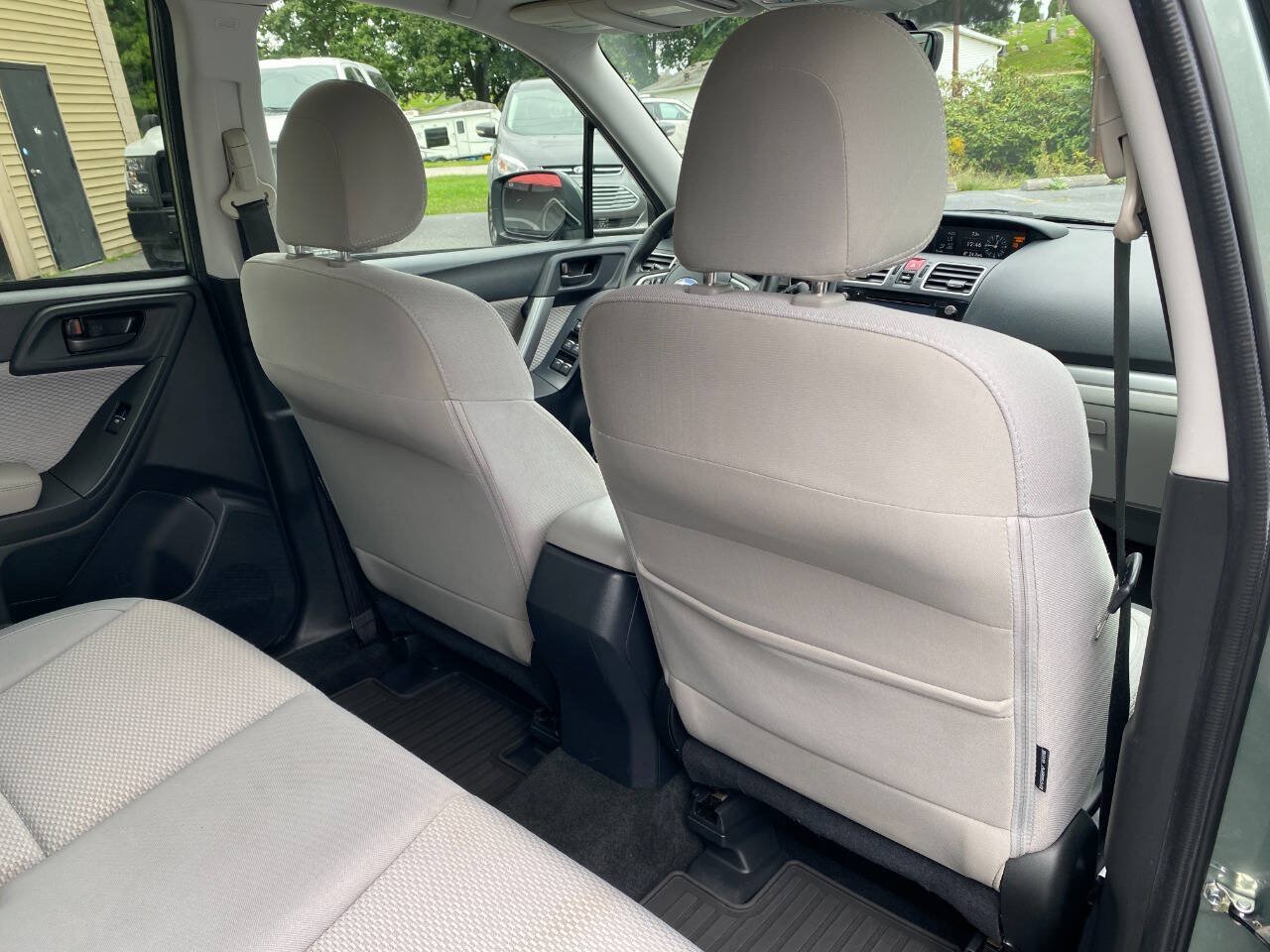 Used 2018 Subaru Forester 2.5i Premium w/ Protection Package #1 AWD/4WD image 27