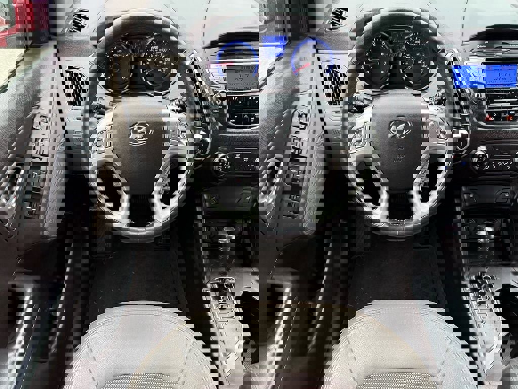 Used 2013 Hyundai Tucson GLS image 16