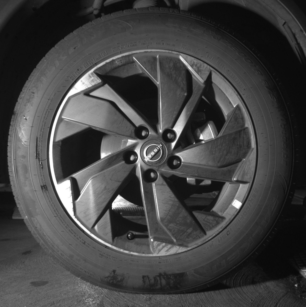 Used 2025 Nissan Rogue SV FWD image 13