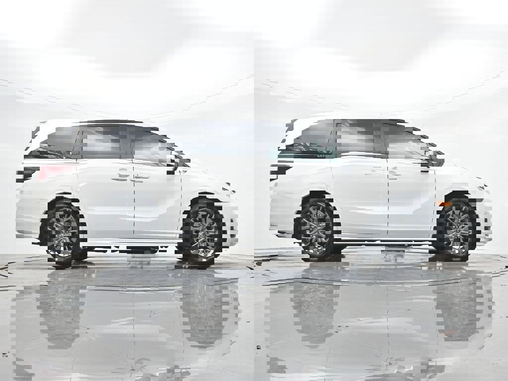Used 2026 Honda Odyssey Touring image 31
