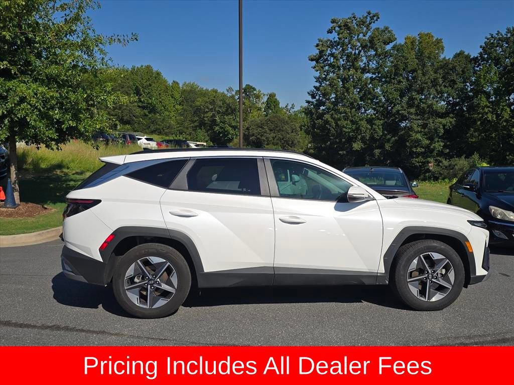 Used 2025 Hyundai Tucson SEL FWD image 2