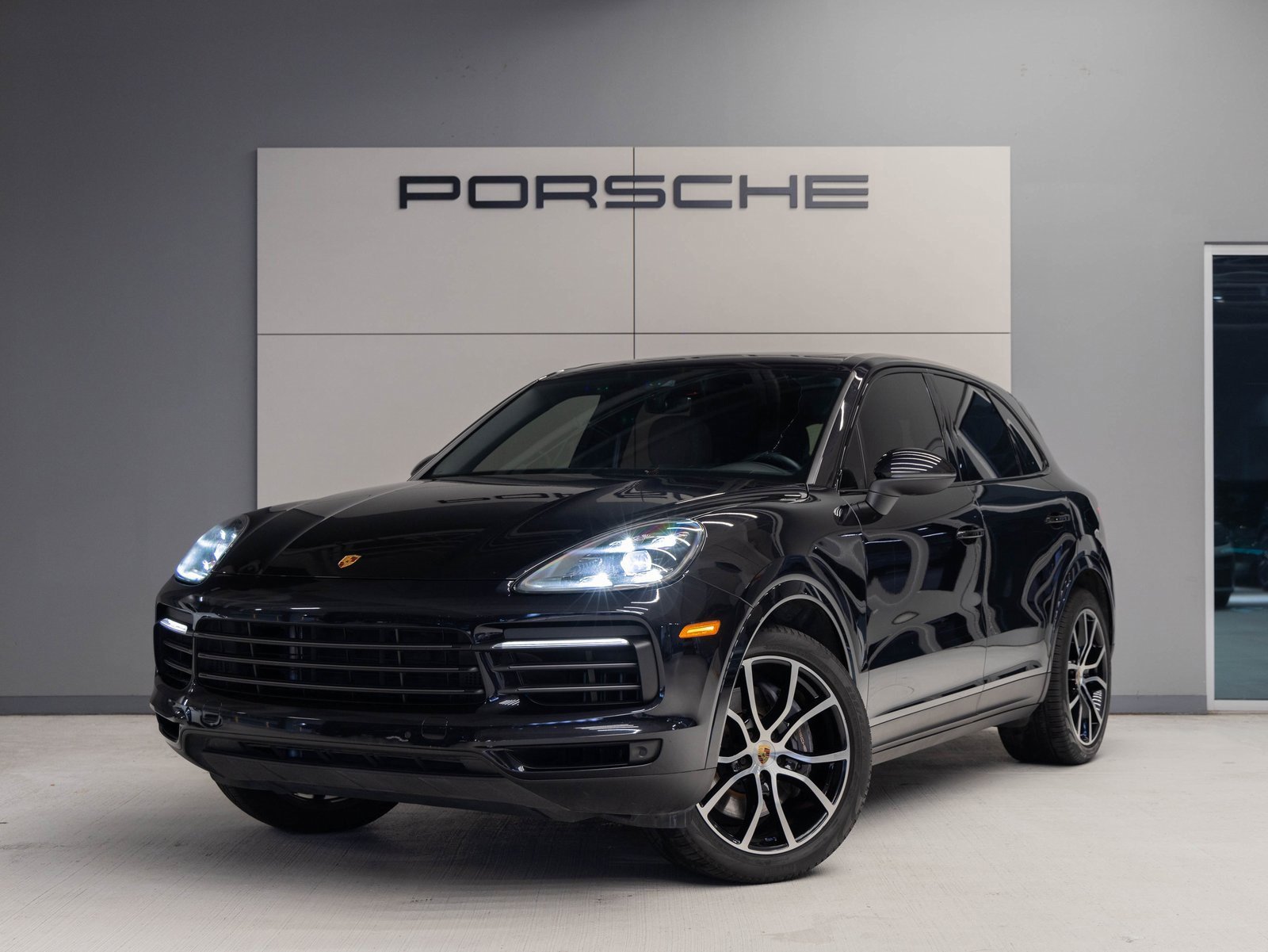 Certified 2022 Porsche Cayenne Platinum Edition
