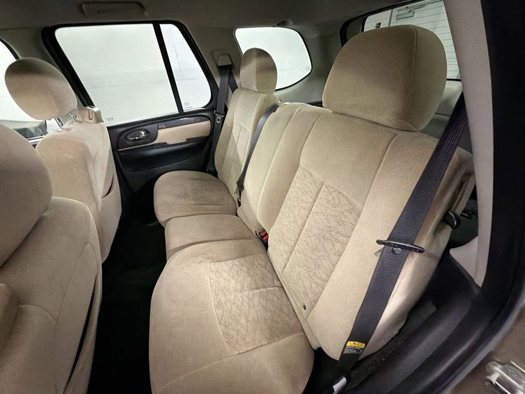 Used 2005 GMC Envoy SLE w/ Sle Preferred Equipment Group image 21