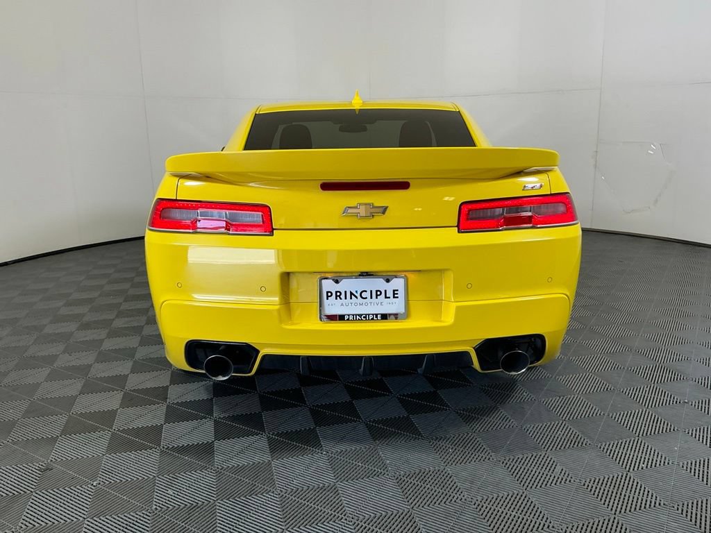 Used 2015 Chevrolet Camaro SS RWD image 6