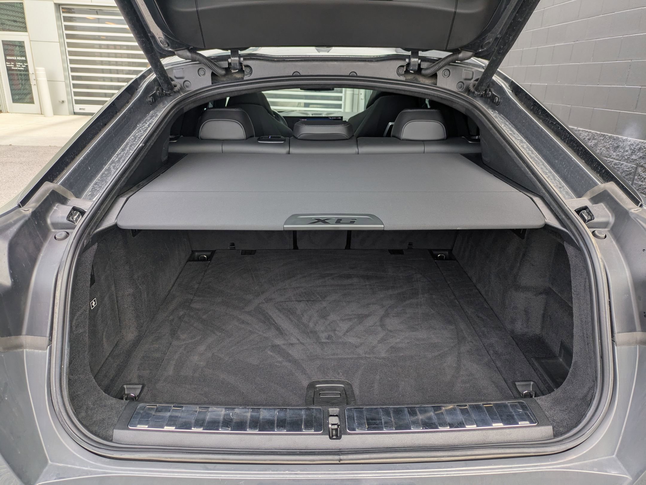 Used 2024 BMW X6 M Competition w/ Executive Package image 26