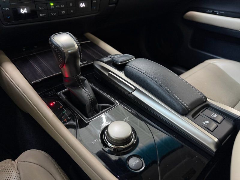 Used 2016 Lexus GS 350 w/ Luxury Package image 29